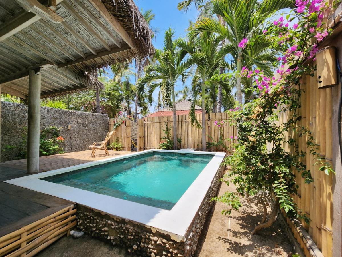 Villa Bamboo กีลีตราวางัน ภายนอก รูปภาพ